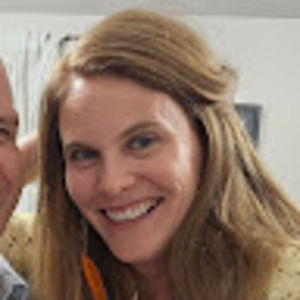 Meet your Posher, Caitlin